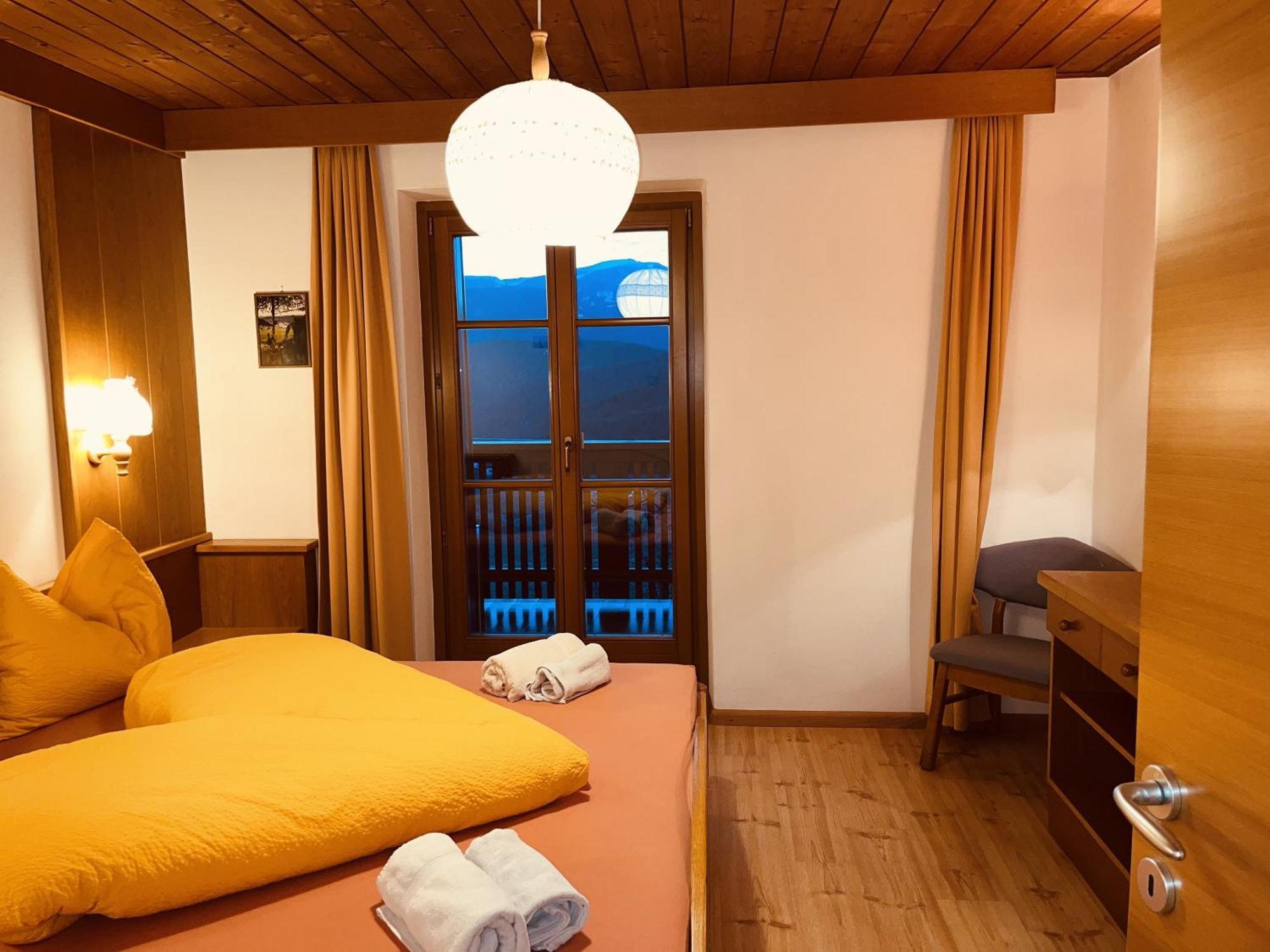 Residence Zirmer Wohnung Wasser Kastelruth Exterior foto